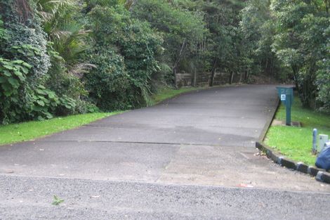Photo of property in 24e Sylvan Valley Avenue, Titirangi, Auckland, 0604
