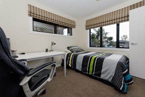 Photo of property in 92 Schnapper Rock Road, Schnapper Rock, Auckland, 0632