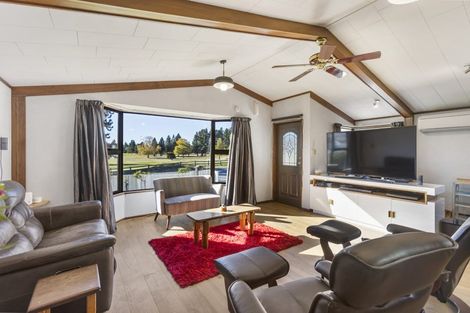 Photo of property in 102 Neplusultra Street, Cromwell, 9310