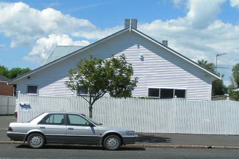 Photo of property in 73 Queen Street, Northcote Point, Auckland, 0627