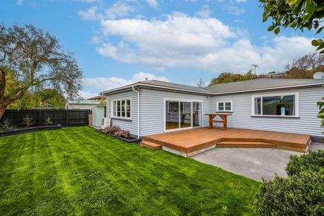Photo of property in 187 Centaurus Road, Saint Martins, Christchurch, 8022