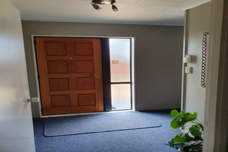 Photo of property in 29 Lydia Place, Kelvin Grove, Palmerston North, 4414