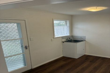 Photo of property in 14 Helena Street, Massey, Auckland, 0614