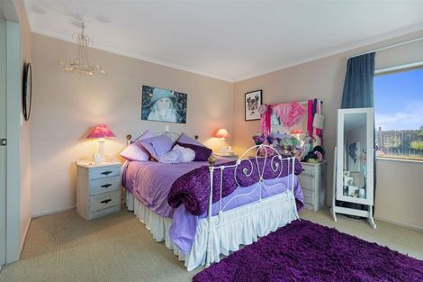 Photo of property in 19 Thoroughbred Place, Papamoa Beach, Papamoa, 3118