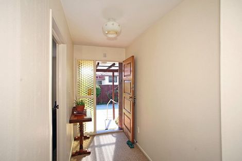 Photo of property in 6 Karnak Crescent, Russley, Christchurch, 8042