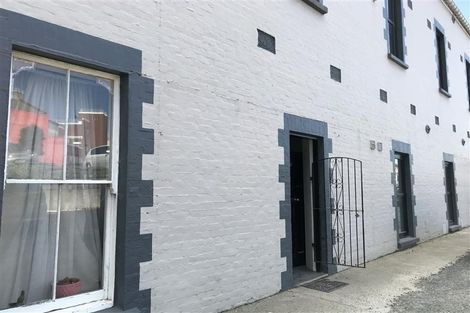 Photo of property in 37 Dowling Street, Dunedin Central, Dunedin, 9016
