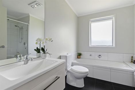 Photo of property in 66 Westmuir Crescent, Pokeno, 2402