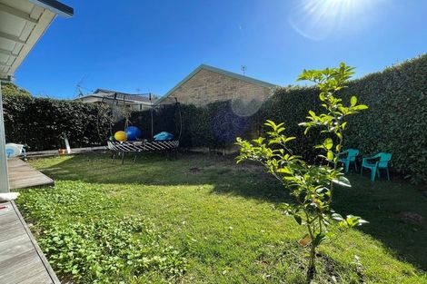 Photo of property in 24 Amaru Road, One Tree Hill, Auckland, 1061