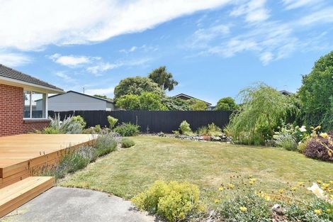 Photo of property in 25 Fairmont Place, Hornby, Christchurch, 8042