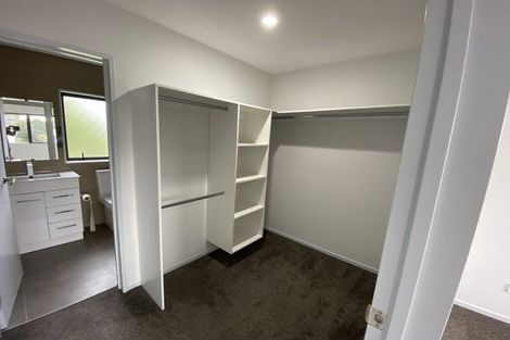 Photo of property in 1 Nagra Lane, Papakura, 2110