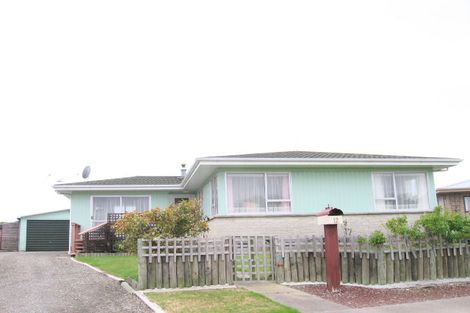 Photo of property in 12 Selkirk Street, Tamatea, Napier, 4112