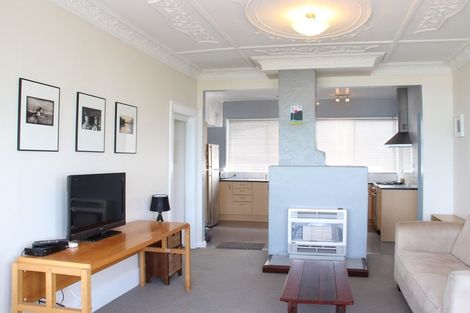 Photo of property in 156 The Esplanade, Houghton Bay, Wellington, 6023