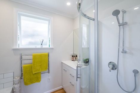 Photo of property in 7a Tawa Street, Waikanae, 5036