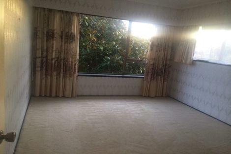 Photo of property in 1/533 Beach Road, Murrays Bay, Auckland, 0630