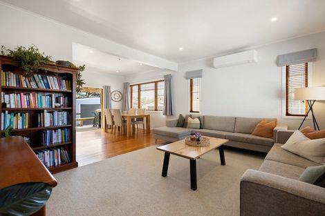 Photo of property in 18 Olwyn Terrace, Dinsdale, Hamilton, 3204