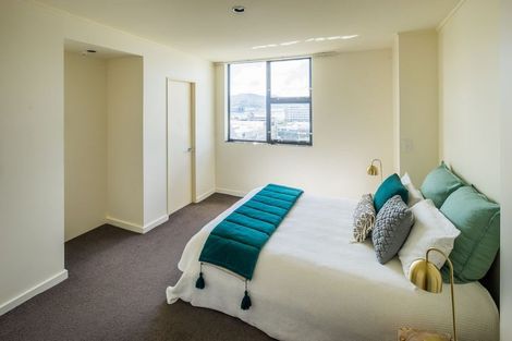 Photo of property in 17 Kent Terrace - Kent Apartments, 7e/16 Kent Terrace, Mount Victoria, Wellington, 6011
