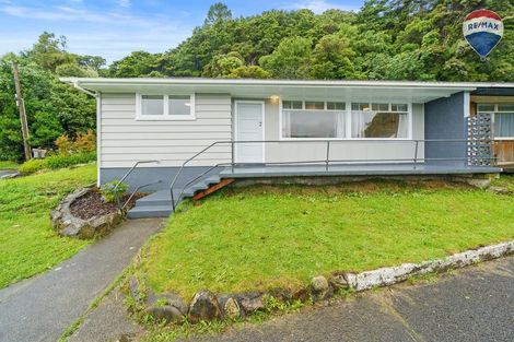 Photo of property in 1/4 Faris Crescent, Wainuiomata, Lower Hutt, 5014