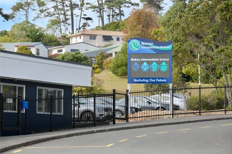 Photo of property in 121 Sunnynook Road, Forrest Hill, Auckland, 0620