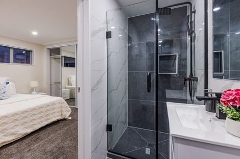 Photo of property in 2a Robyn Place, Mangere East, Auckland, 2024