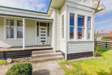 Photo of property in 19 Rochfort Street, Otane, 4202