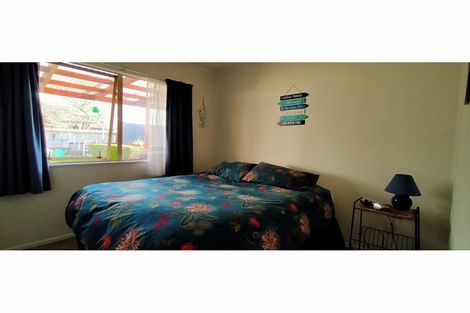 Photo of property in 11a Dawn Place, Waiuku, 2123