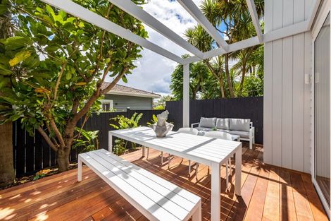Photo of property in 1c Maranui Avenue, Point Chevalier, Auckland, 1022