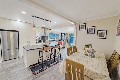 Photo of property in 71 Barraud Street, Dannevirke, 4930