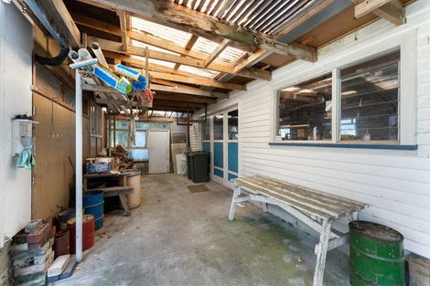 Photo of property in 1 Trent Street, Rongotea, 4476