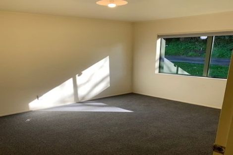 Photo of property in 85 Fairclough Road, Beach Haven, Auckland, 0626
