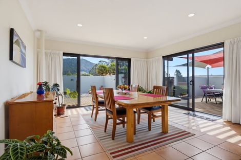 Photo of property in 15 Edward Payton Grove, Pukehangi, Rotorua, 3015