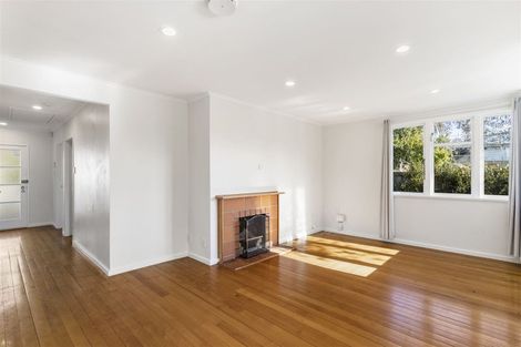 Photo of property in 94 Tripoli Road, Panmure, Auckland, 1072