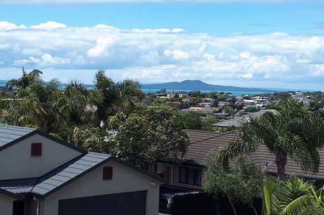 Photo of property in 4 Ashley Avenue, Long Bay, Auckland, 0630