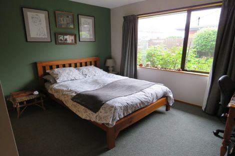 Photo of property in 2/7 Derenzy Place, Avonhead, Christchurch, 8042