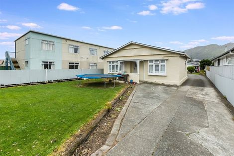 Photo of property in 146 Randwick Road, Moera, Lower Hutt, 5010