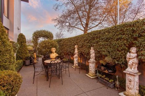 Photo of property in 2 Browns Road, St Albans, Christchurch, 8014