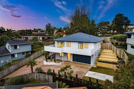 Photo of property in 15 Blethyn Place, Te Atatu South, Auckland, 0610