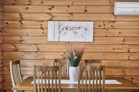 Photo of property in 6 Vintners Close, Huapai, Kumeu, 0810