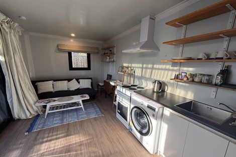 Photo of property in 8 Jeep Road, Raumati South, Paraparaumu, 5032