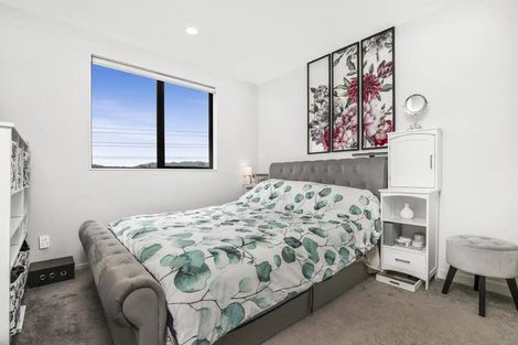 Photo of property in 7 Bloom Crescent, Sunnyvale, Auckland, 0612