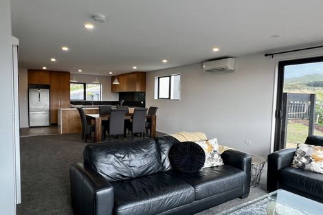 Photo of property in 14 Bee Lane, Whitby, Porirua, 5024