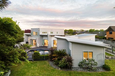 Photo of property in 56 Saint James Drive, Huntington, Hamilton, 3210