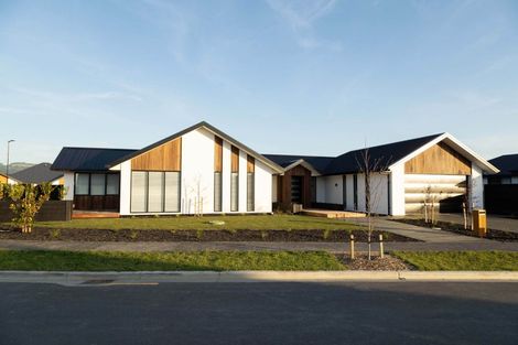 Photo of property in 15 Gisele Crescent, Halswell, Christchurch, 8025