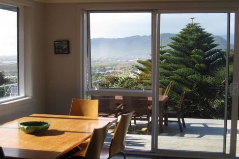 Photo of property in 3 Arnott Heights East, Greymouth, 7805