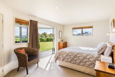 Photo of property in 19 Magnolia Rise, Waipahihi, Taupo, 3330