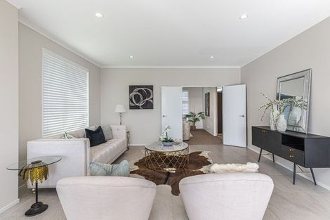 Photo of property in 44 Mackay Drive, Greenhithe, Auckland, 0632