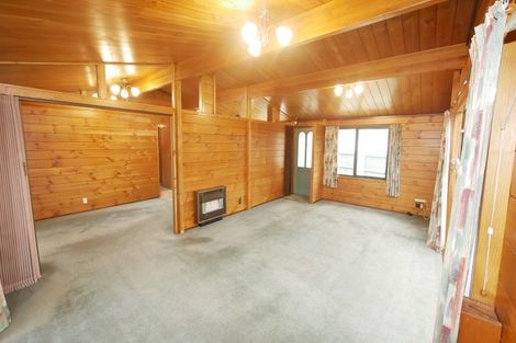 Photo of property in 8 Roband Crescent, Brown Owl, Upper Hutt, 5018