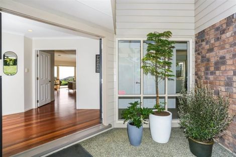 Photo of property in 6a Jayar Heights, Bombay, 2675