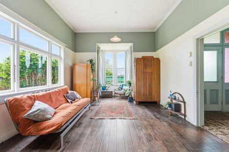 Photo of property in 2 Cambridge Street, Pahiatua, 4910