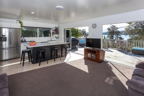 Photo of property in 106 Tukere Drive, Whangamata, 3620