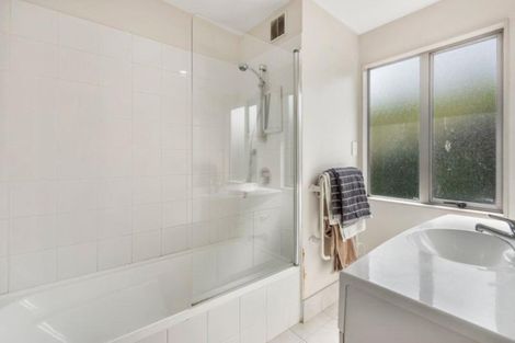 Photo of property in 7/33 School Road, Morningside, Auckland, 1021